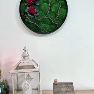 Élő moha kép rózsákkal