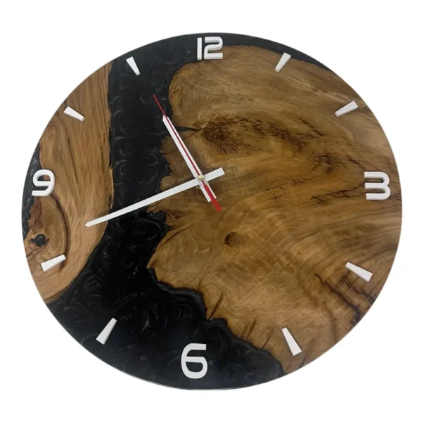 Wanduhr-in-Schwarz-Weiss-aus-Eiche-und-Epoxidharz_result Fekete-fehér falióra tölgyfából és epoxigyantából számlappal