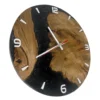 Wanduhr-in-Schwarz-Weiss-aus-Eiche_result Falióra tölgyfából és epoxigyantából ferde perspektívából